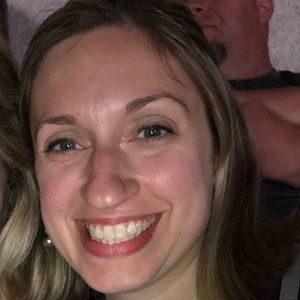 Meet your Posher, Lauren